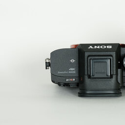 SONY α7RIV ボディ ILCE-7RM4A   【後期モデル 液晶下部にSONYロゴなし】