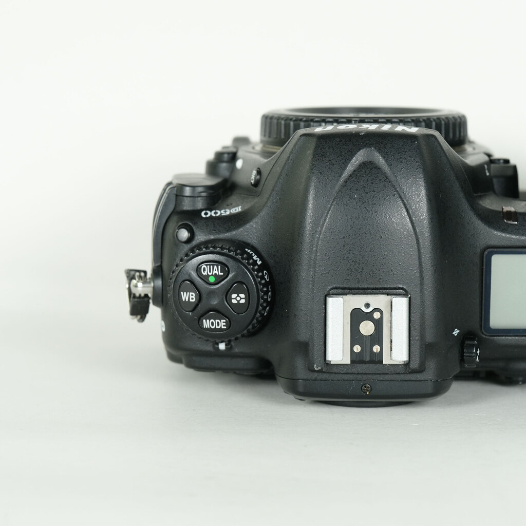Nikon D500