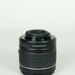 Nikon AF-P DX NIKKOR 18-55mm F3.5-5.6G VR Nikon AF-P DX NIKKOR 18-55mm F3.5-5.6G VR