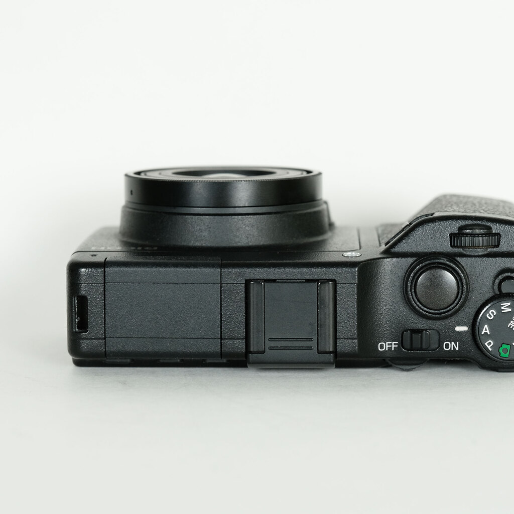RICOH GXR+S10 KIT ※24-72mmF2.5-4.4の出品 | ONE SCENE（ワンシーン）
