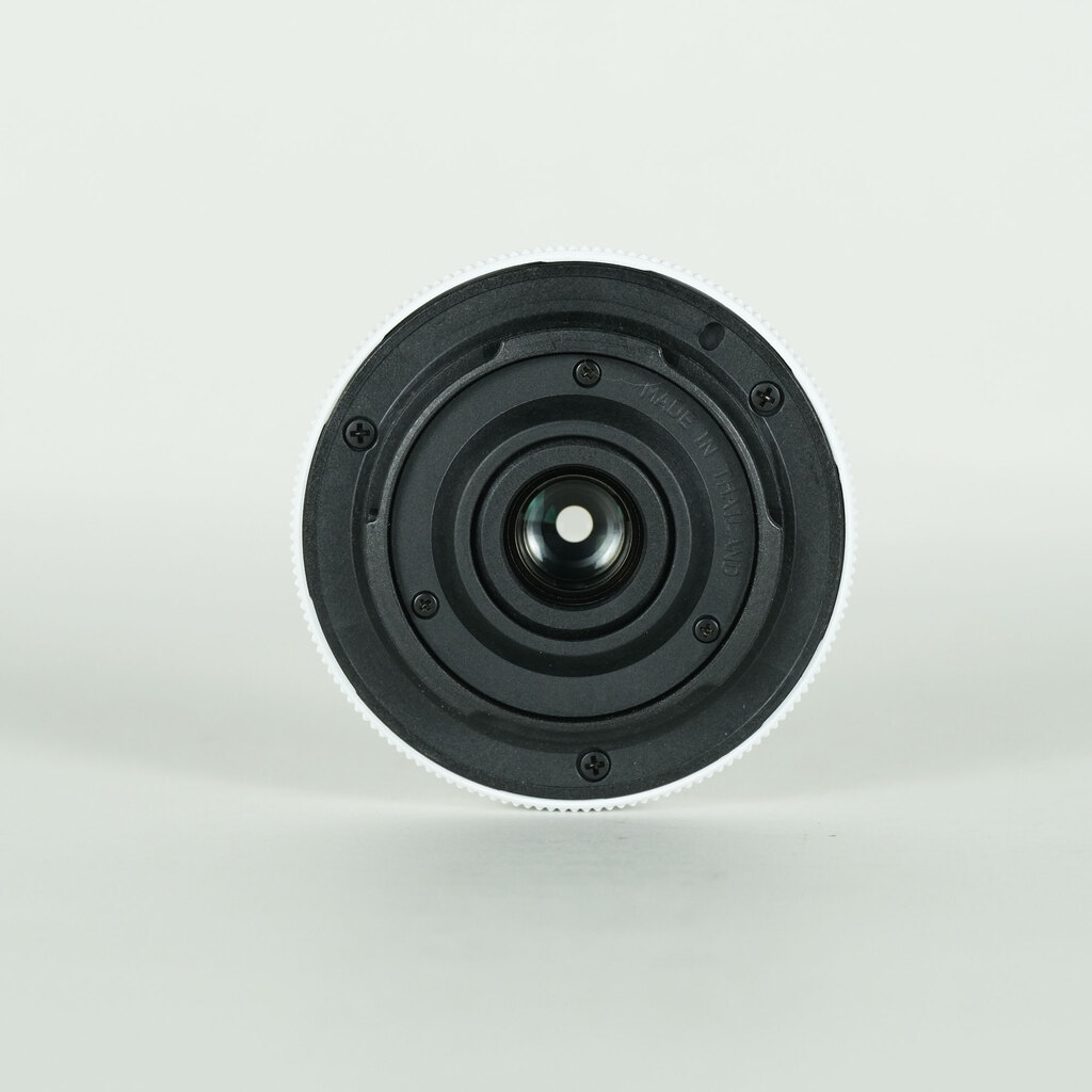 OLYMPUS フィッシュアイボディキャップレンズ（9mm F8.0 FISHEYE