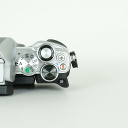 OLYMPUS OM-D E-M10 Mark IV OLYMPUS OM-D E-M10 Mark IV