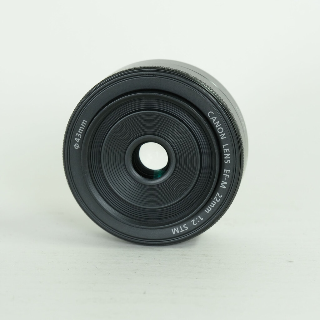 Canon EF-M22mm F2 STM