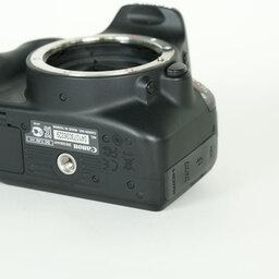 Canon EOS Kiss X7