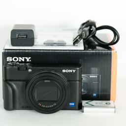 SONY Cyber-shot DSC-RX100M7