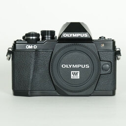 OLYMPUS OM-D E-M10 Mark II