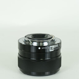 SONY E 35mm F1.8 OSS SEL35F18