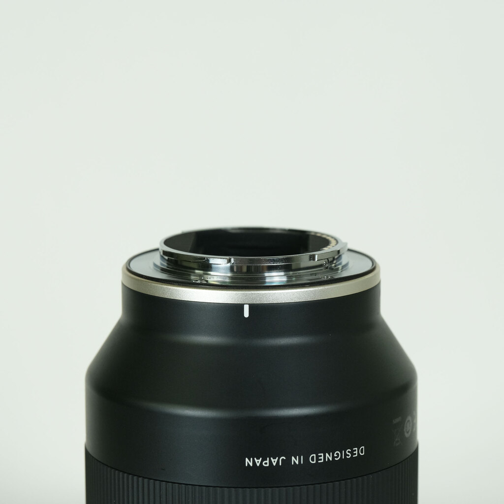 TAMRON 70-180mm F/2.8 Di III VXD (Model A056) [ ソニーE用 ]