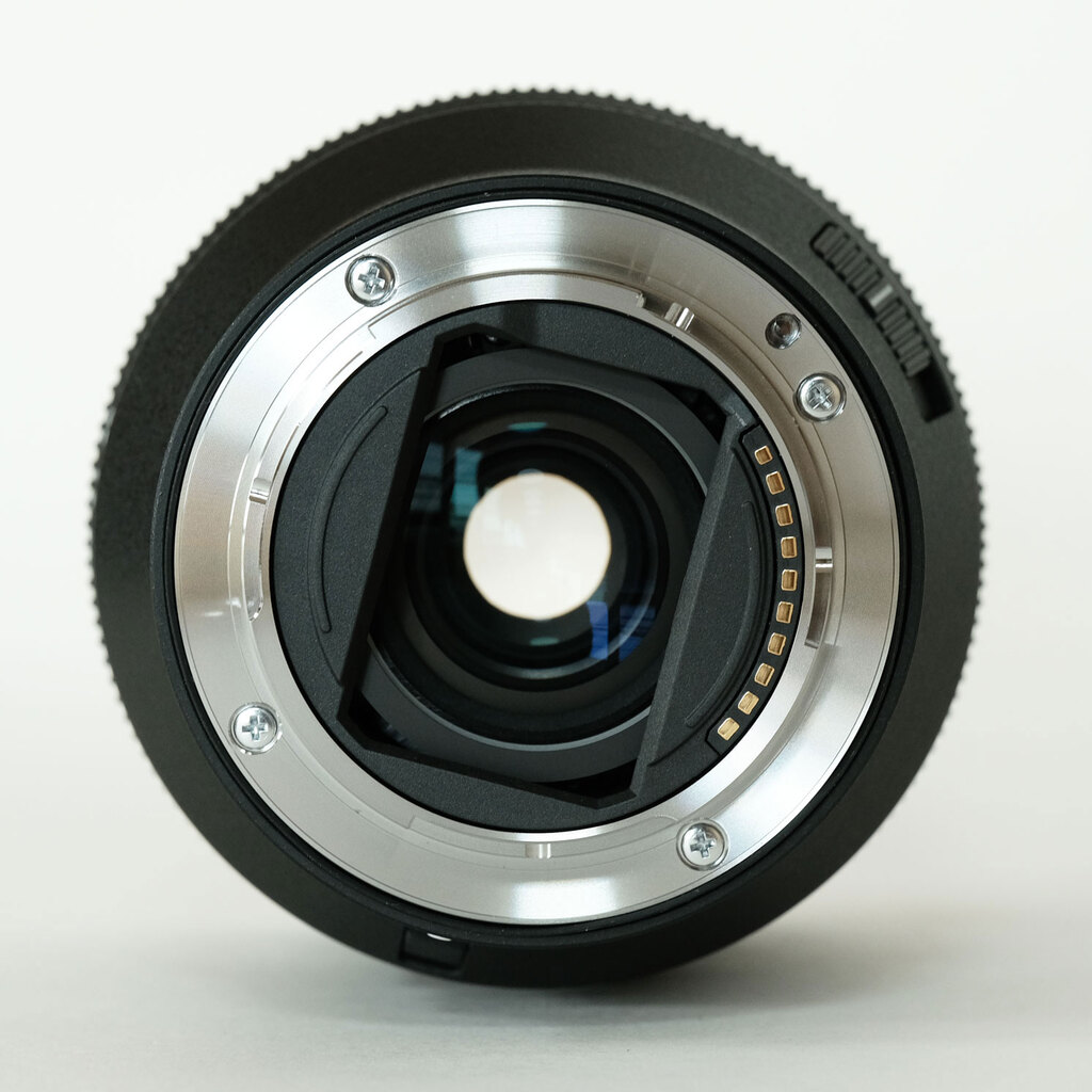 SONY FE 20-70mm F4 G SEL2070G