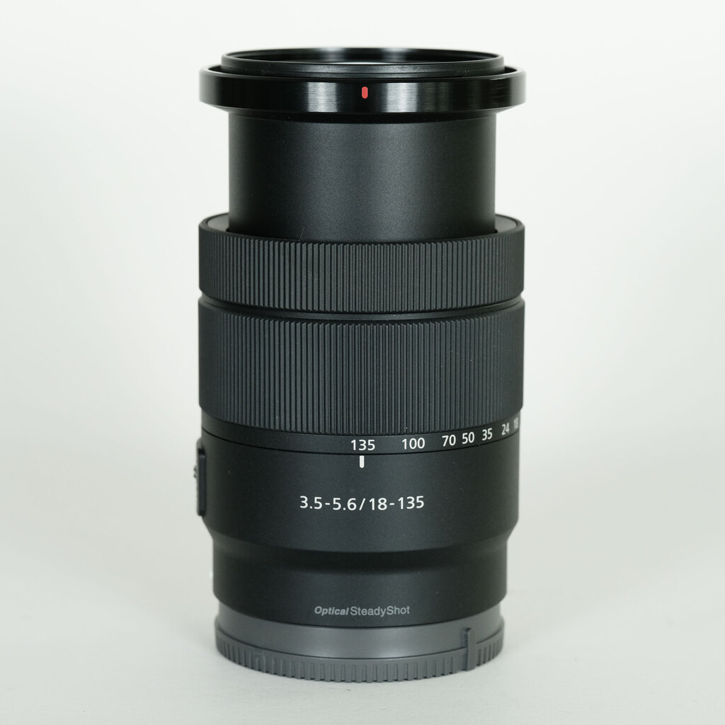 SONY E 18-135mm F3.5-5.6 OSS SEL18135