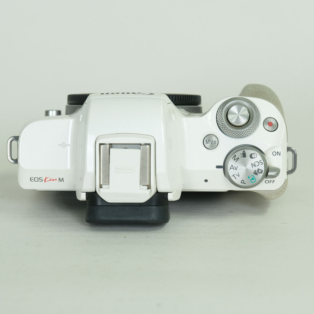 Canon EOS Kiss M