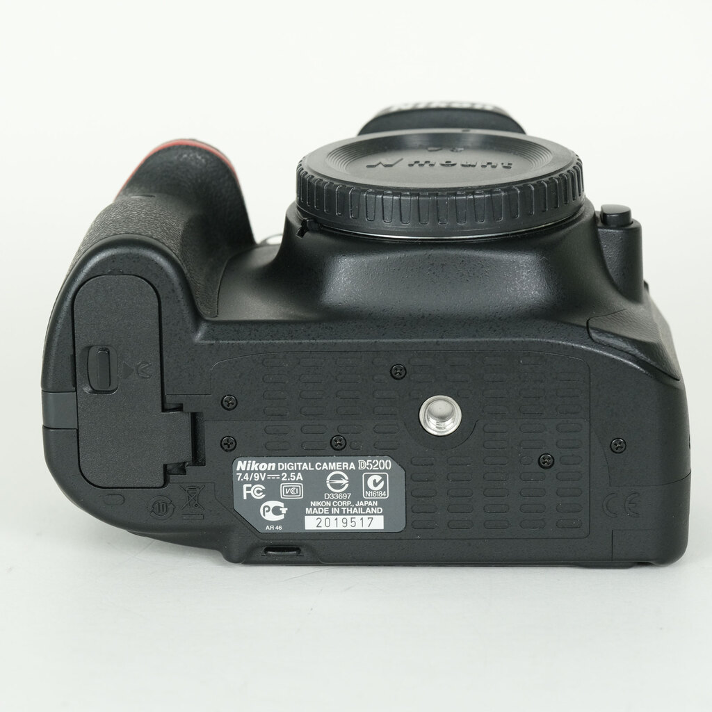 Nikon D5200 ボディ ブラックの出品 | ONE SCENE（ワンシーン）