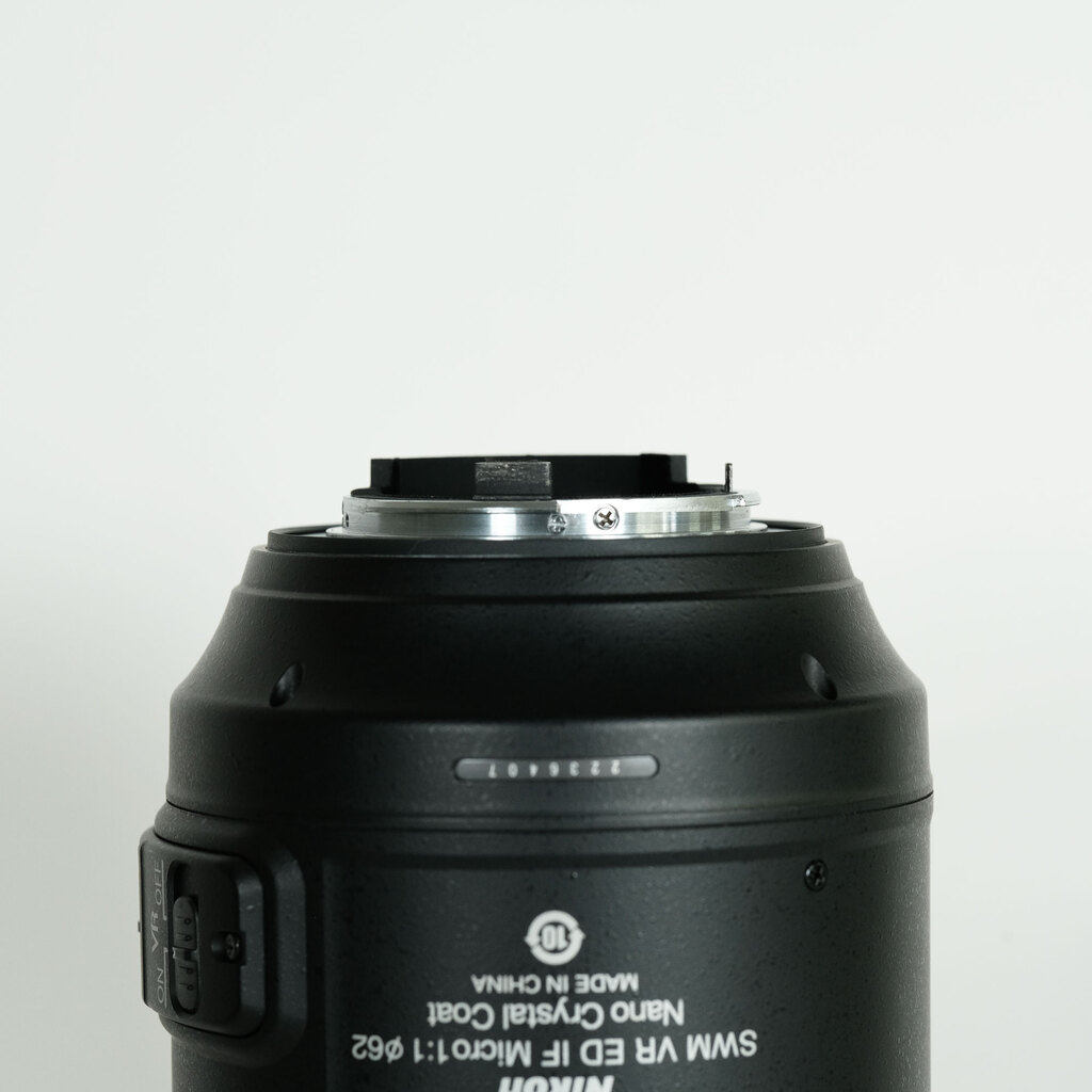 Nikon AF-S VR Micro-Nikkor 105mm f/2.8G IF-ED