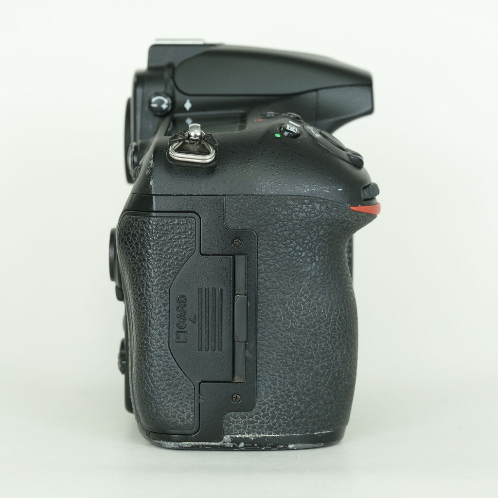 Nikon D810