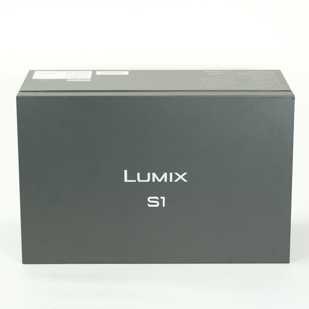 Panasonic LUMIX DC-S1 Panasonic LUMIX DC-S1