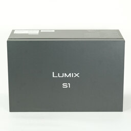 Panasonic LUMIX DC-S1 Panasonic LUMIX DC-S1