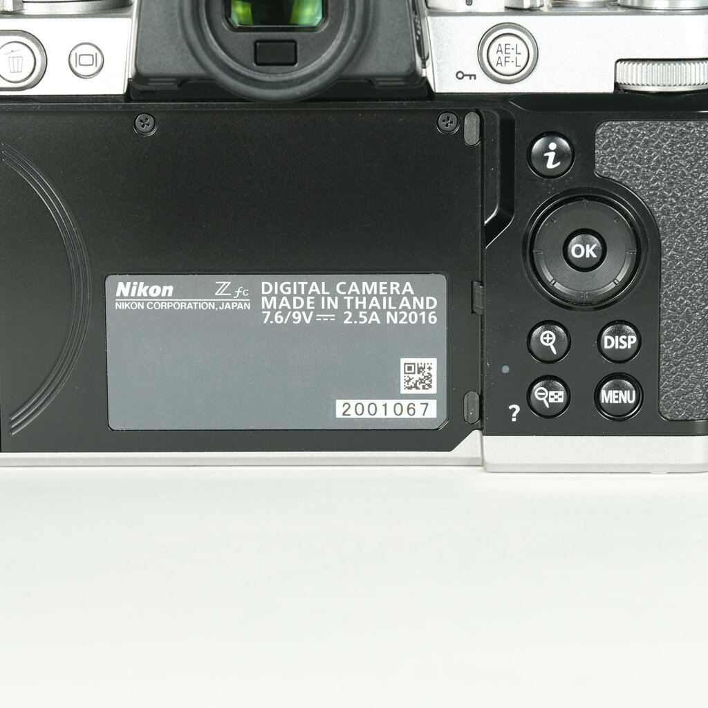 Nikon Z fcの出品 | ONE SCENE（ワンシーン）