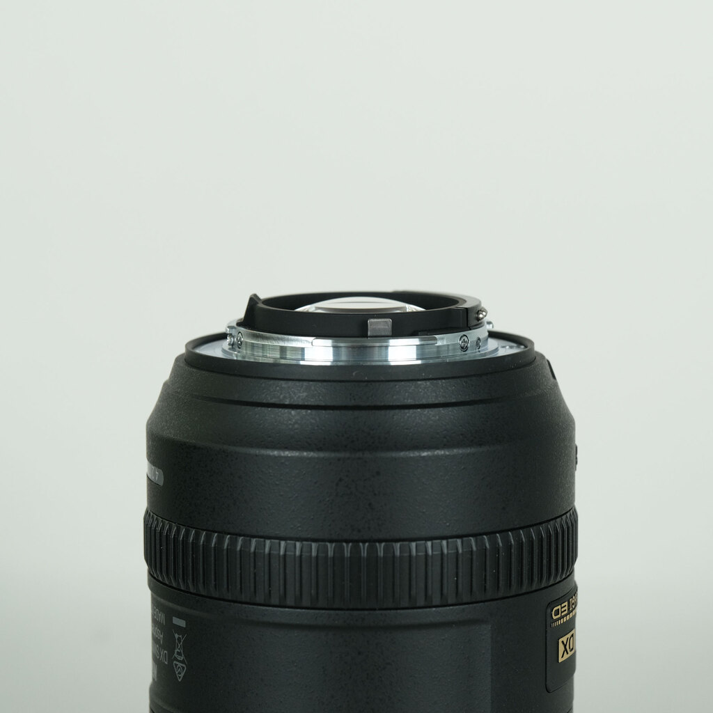 Nikon AF-S DX NIKKOR 18-200mm F3.5-5.6G ED VR IIの出品 | ONE SCENE