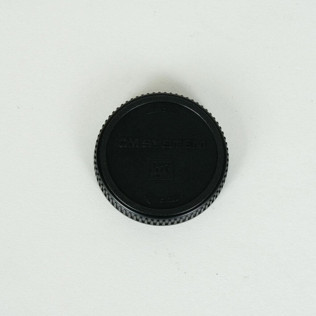 OLYMPUS M.ZUIKO DIGITAL ED 12-40mm F2.8 PRO II OLYMPUS M.ZUIKO DIGITAL ED 12-40mm F2.8 PRO II