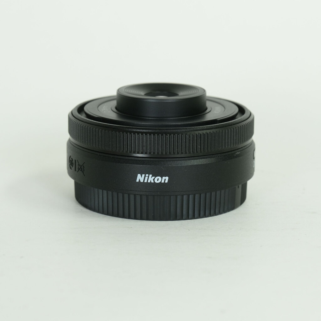 Nikon NIKKOR Z 26mm f/2.8 Nikon NIKKOR Z 26mm f/2.8
