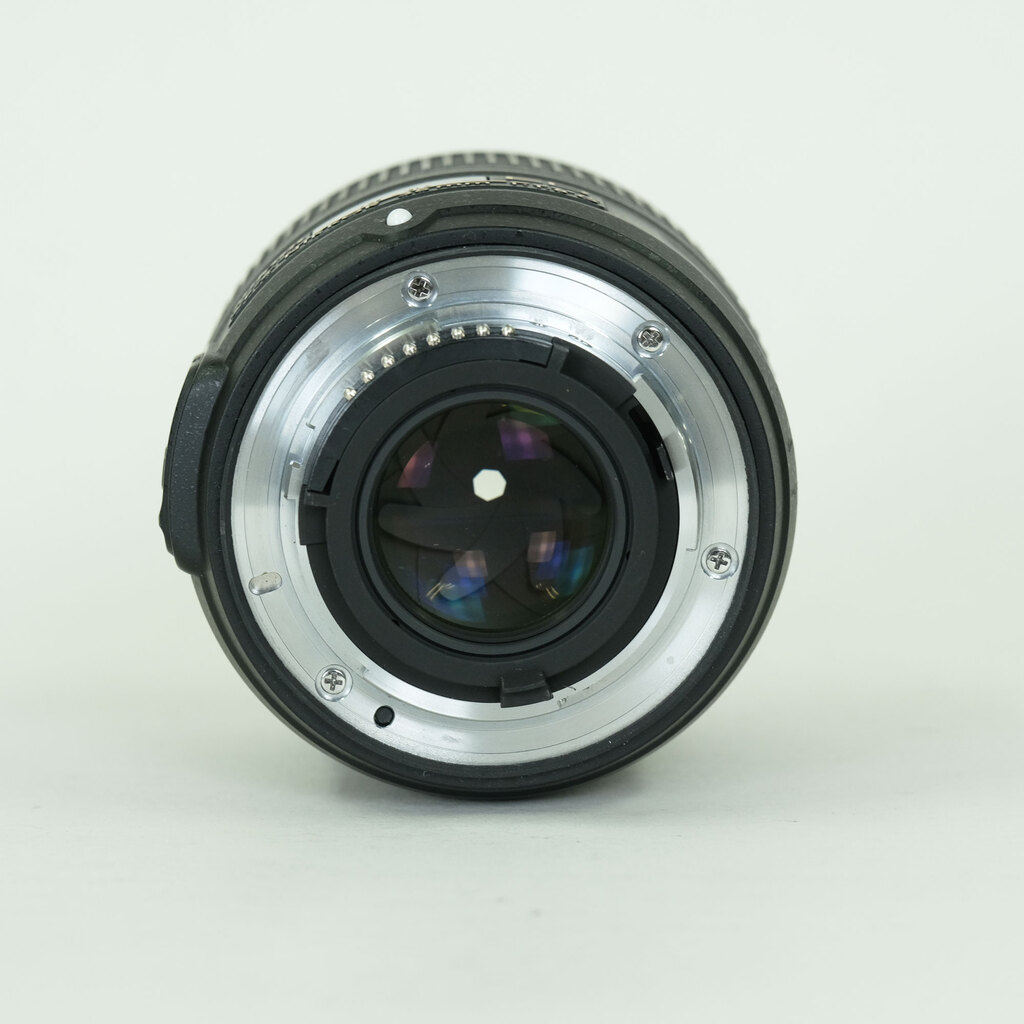 Nikon AF-S NIKKOR 35mm f/1.8G ED Nikon AF-S NIKKOR 35mm f/1.8G ED