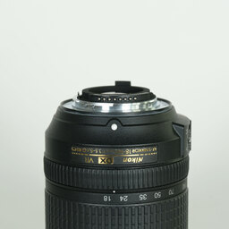 Nikon AF-S DX NIKKOR 18-140mm F3.5-5.6G ED VR