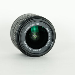 Nikon AF-S DX NIKKOR 18-55mm f3.5-5.6G VR II