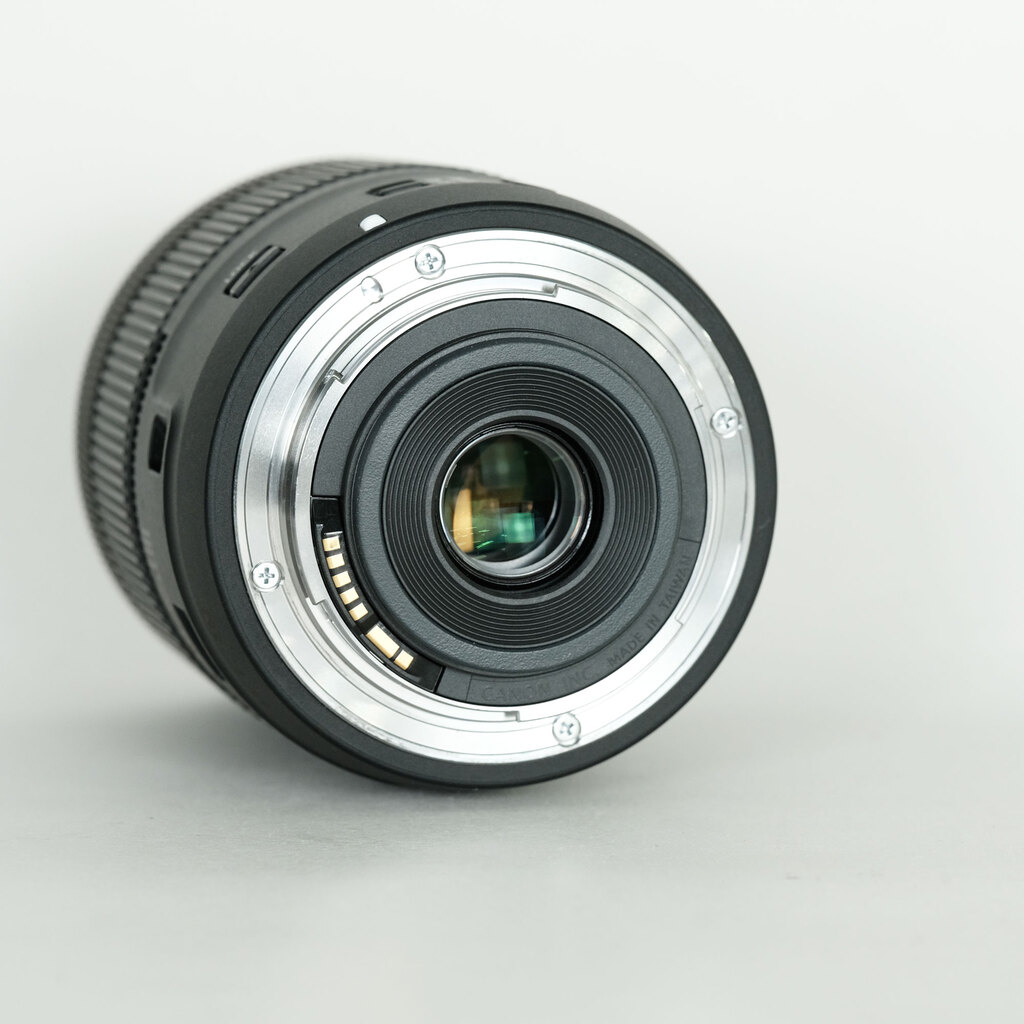 Canon EF-S18-135mm F3.5-5.6 IS USM