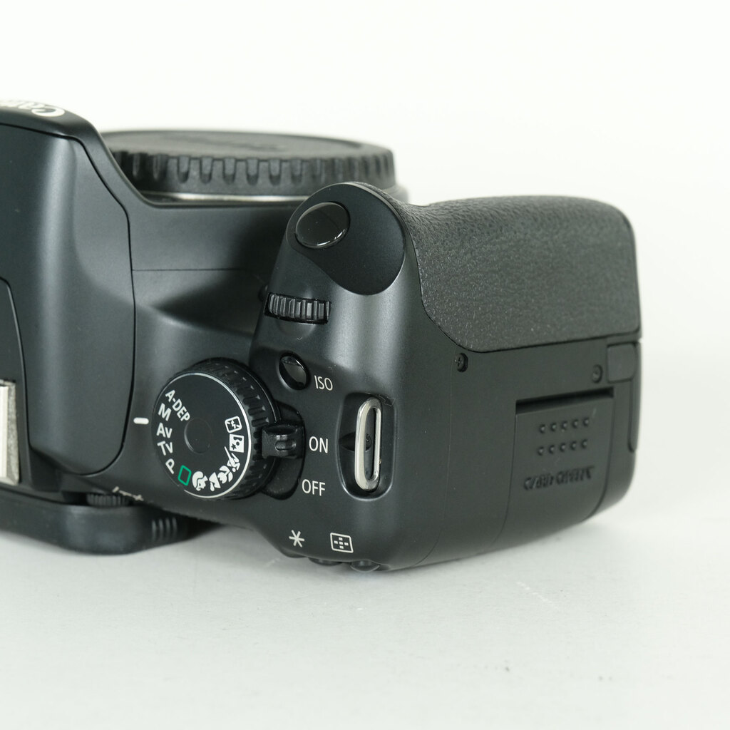 Canon EOS Kiss X2 ボディの出品 | ONE SCENE（ワンシーン）