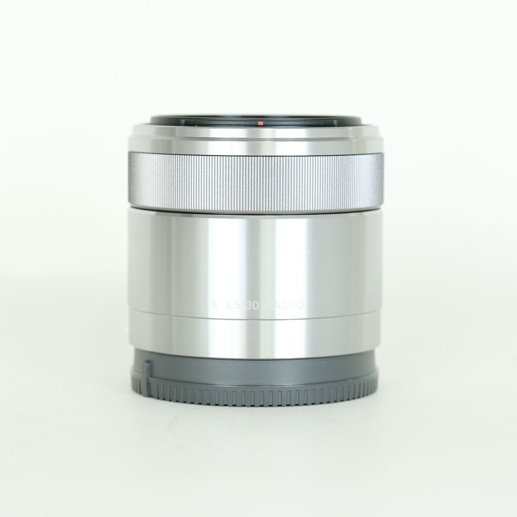 SONY E 30mm F3.5 Macro SEL30M35