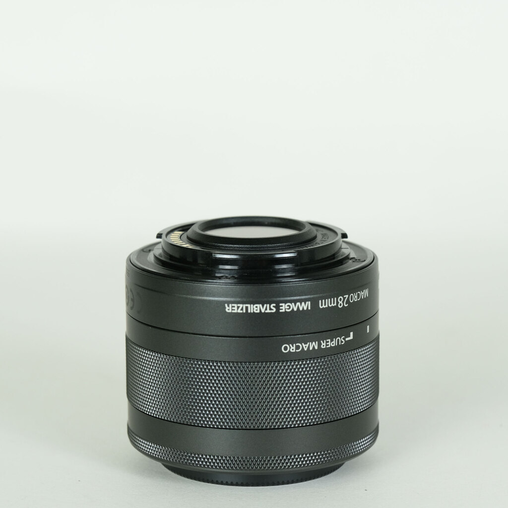 Canon EF-M28mm F3.5 マクロ IS STM