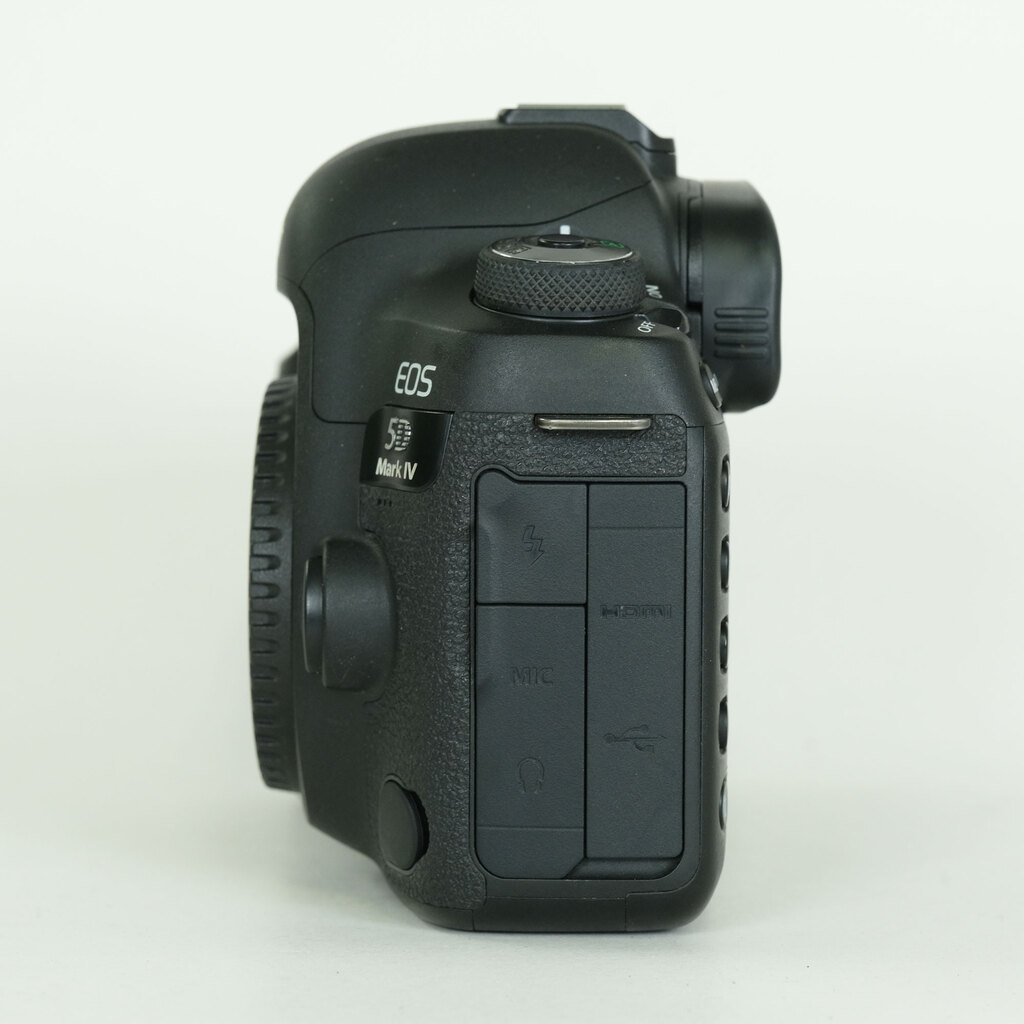 Canon EOS 5D Mark IV