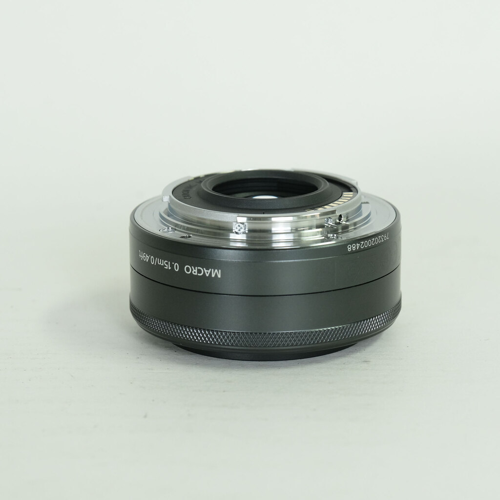 Canon EF-M22mm F2 STM