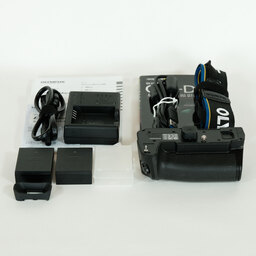 OLYMPUS OM-D E-M1 Mark II