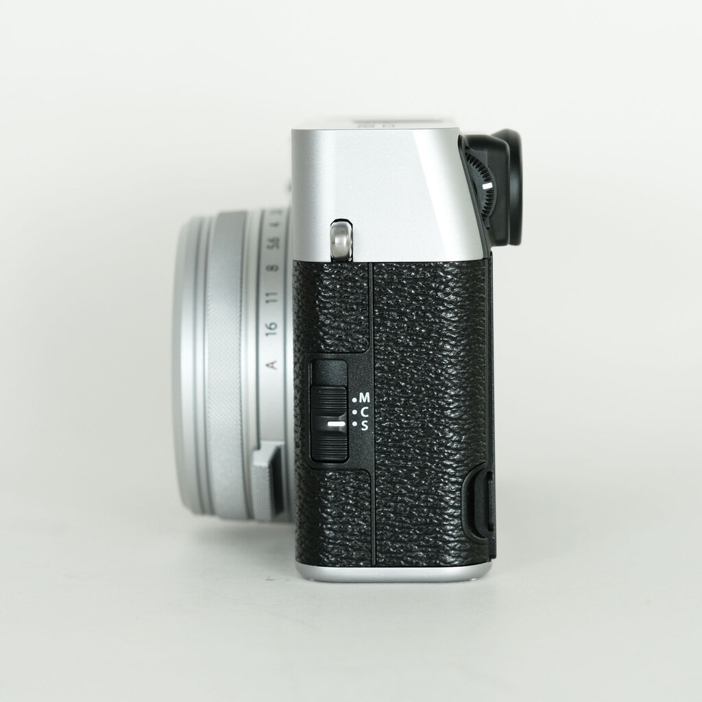 FUJIFILM X100VI