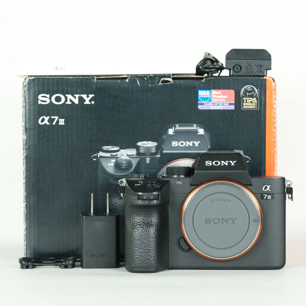 SONY α7 III（ILCE-7M3）の出品 | ONE SCENE（ワンシーン）