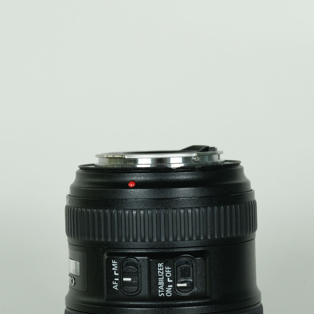 Canon EF24-70mm F4L IS USMの出品 | ONE SCENE（ワンシーン）