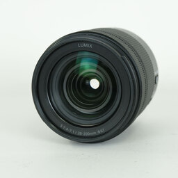 Panasonic LUMIX S 28-200mm F4-7.1 MACRO O.I.S. Panasonic LUMIX S 28-200mm F4-7.1 MACRO O.I.S.
