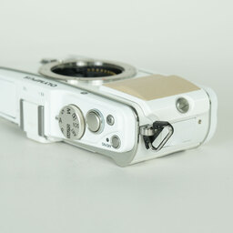 OLYMPUS PEN E-P3 ボディ ホワイト