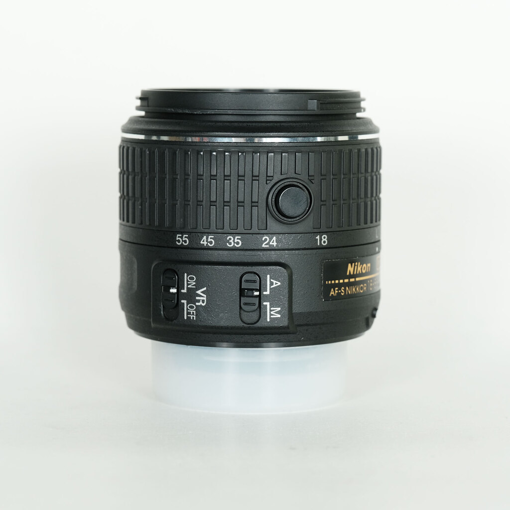 Nikon AF-S DX NIKKOR 18-55mm f3.5-5.6G VR II