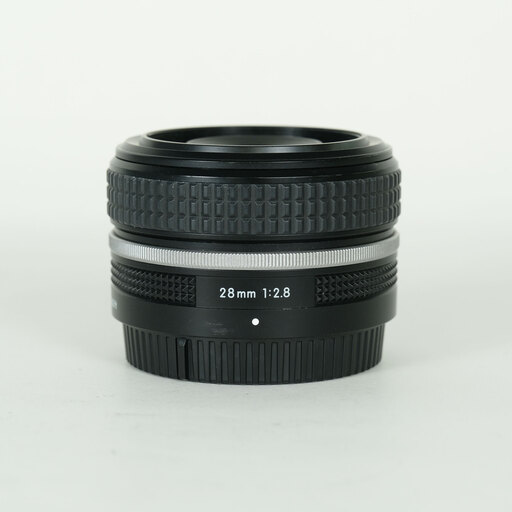 Nikon NIKKOR Z 28mm f/2.8を徹底解説。愛用者のレビュー・作例付き