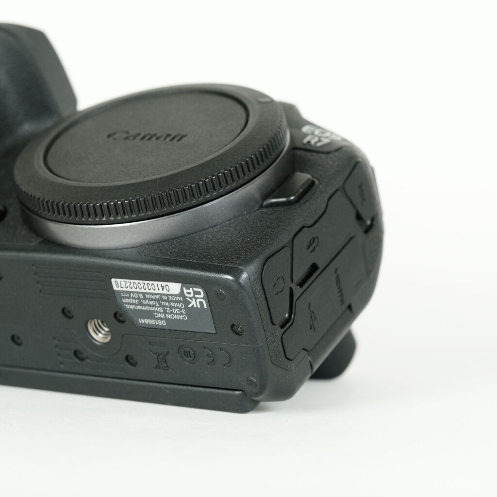 Canon EOS R7