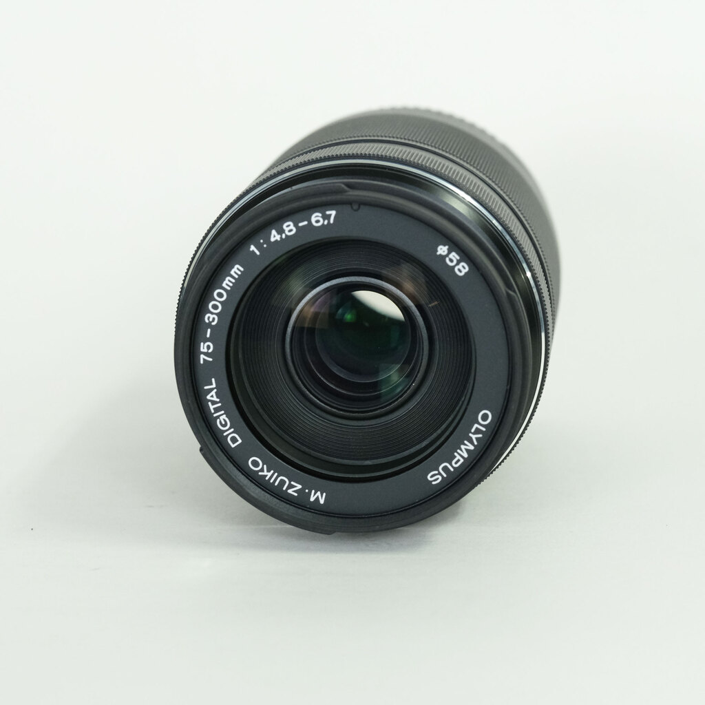 OLYMPUS M.ZUIKO DIGITAL ED 75-300mm F4.8-6.7 II