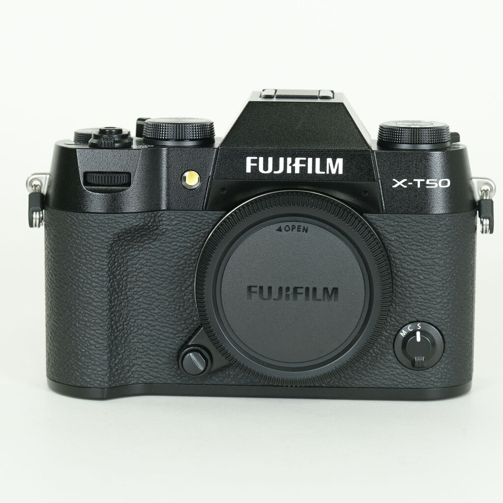 FUJIFILM X-T50