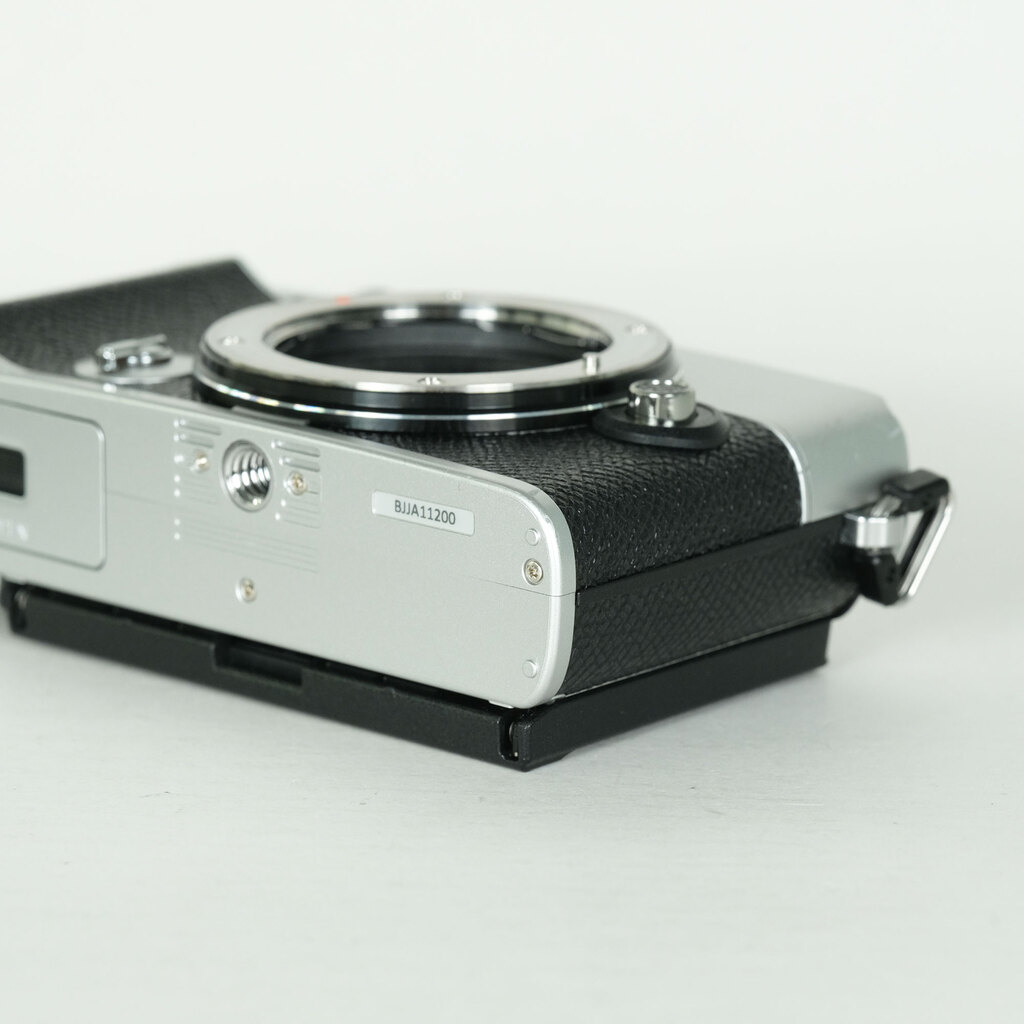 OLYMPUS PEN E-P7