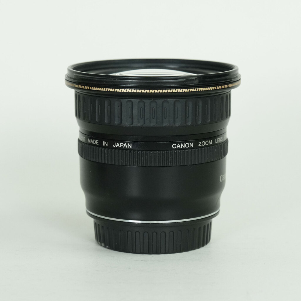 Canon EF20-35mm F3.5-4.5 USM Canon EF20-35mm F3.5-4.5 USM