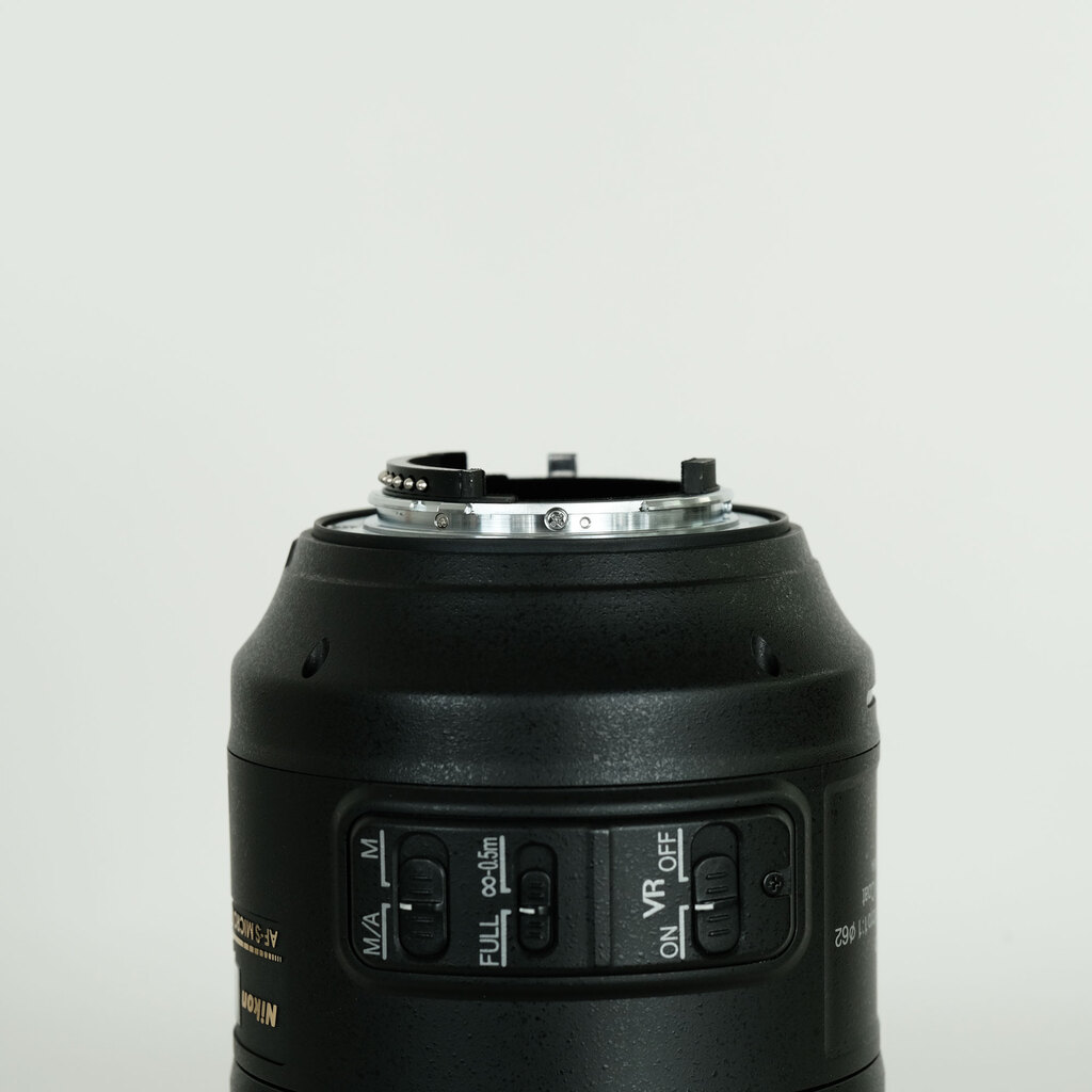 Nikon AF-S VR Micro-Nikkor 105mm f/2.8G IF-ED
