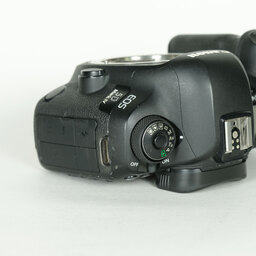 Canon EOS 5D Mark IV Canon EOS 5D Mark IV