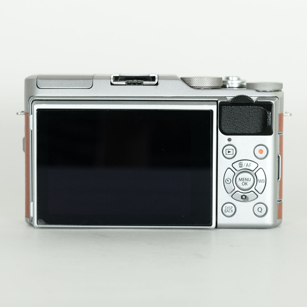 FUJIFILM X-A5 ボディ ブラウン