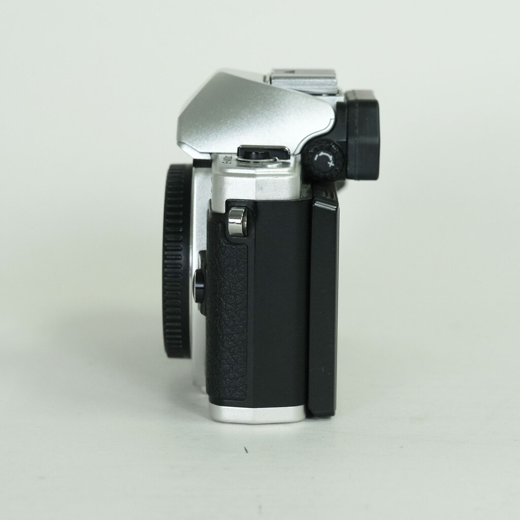 OLYMPUS OM-D E-M10 Mark II